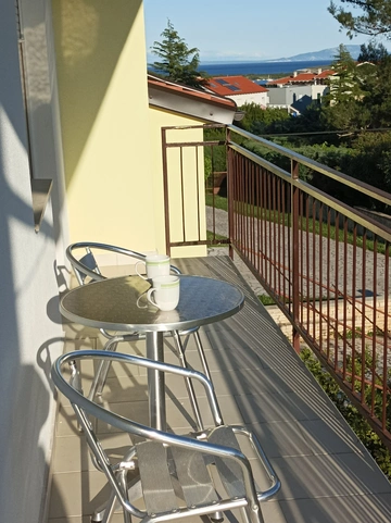3-Bedroom Apartment in Ližnjan for up to 5