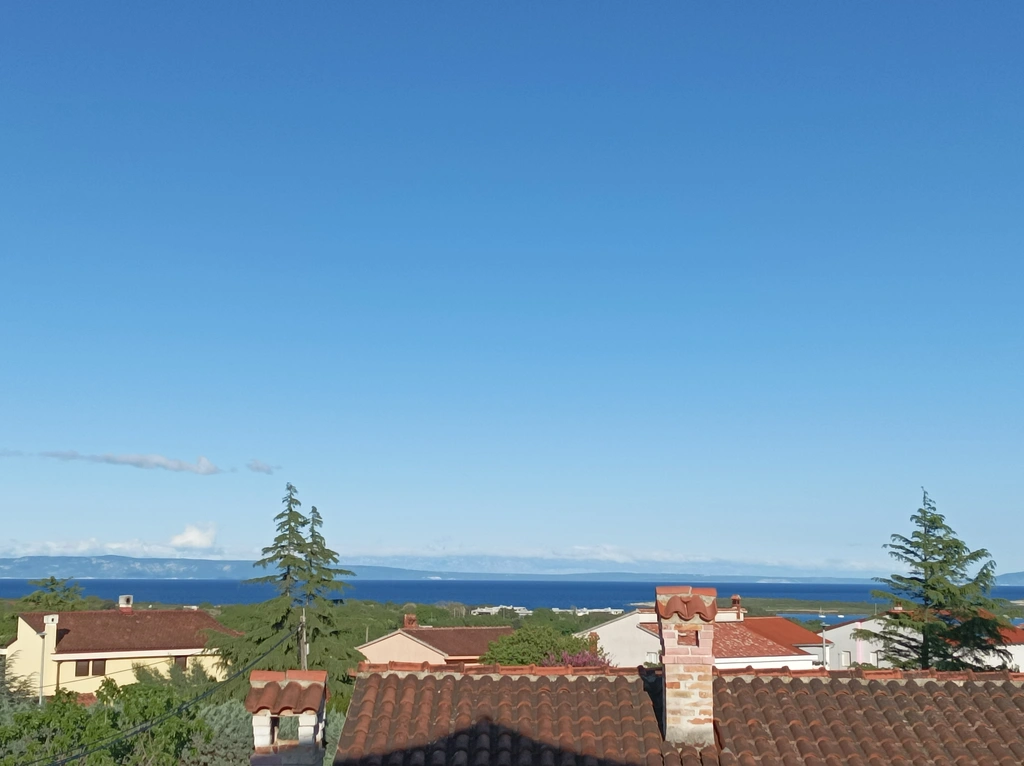 3-Bedroom Apartment in Ližnjan for up to 5