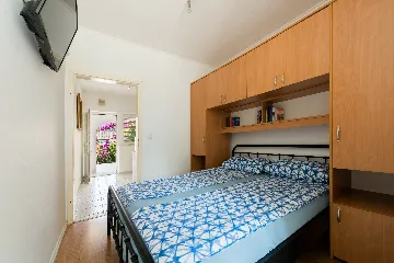 Seaside Escape Apartment Seget Vranjica