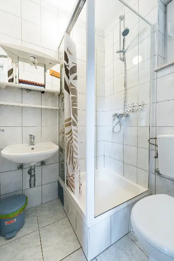 Coastal Hideaway Apartment Seget Vranjica