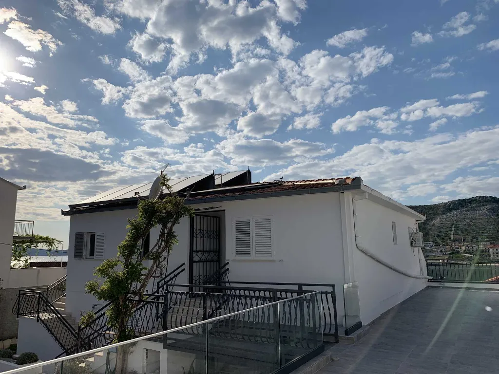 Coastal Serenity Apartment Seget Vranjica