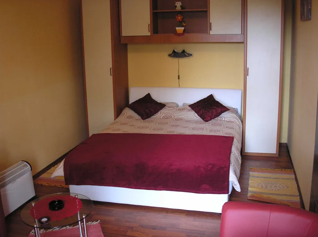 Aljmaš center apartment for 4 people. Guesthouse “Zeko” Aljmaš