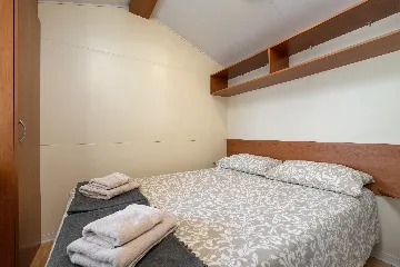 Two-Bedroom Mobile Home in Vrsar for 4 Guests