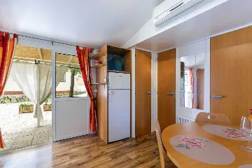 Mobile Home in Vrsar for Up to 8 Guests
