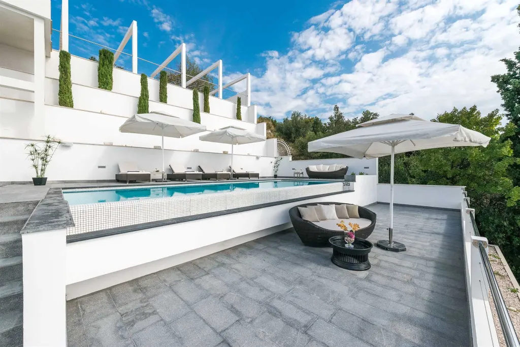 Modern Villa with Pool near Dubrovnik