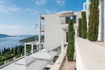 Modern Villa with Pool near Dubrovnik