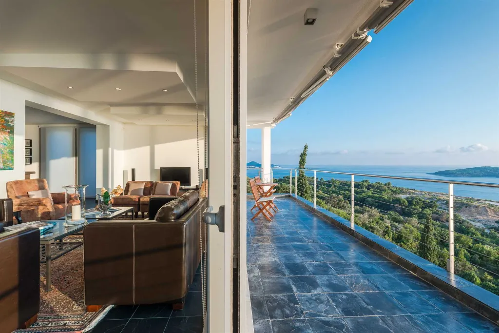 Modern Villa with Pool near Dubrovnik