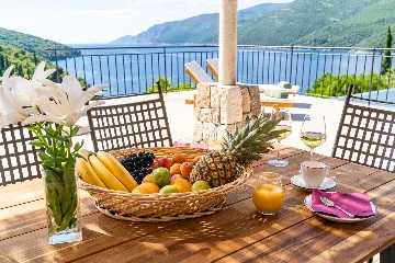 Seaside Infinity Villa with Private Estate, Molunat