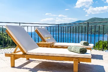 Seaside Infinity Villa with Private Estate, Molunat