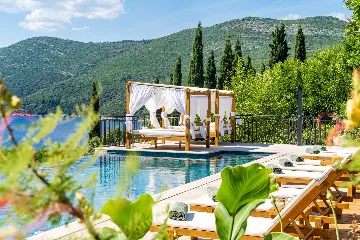 Seaside Infinity Villa with Private Estate, Molunat