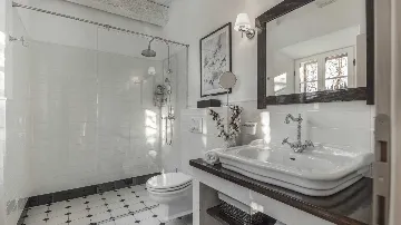 Seaside Infinity Villa with Private Estate, Molunat