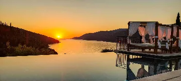 Seaside Infinity Villa with Private Estate, Molunat