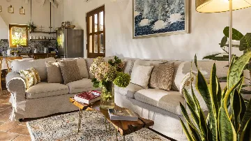 Seaside Infinity Villa with Private Estate, Molunat