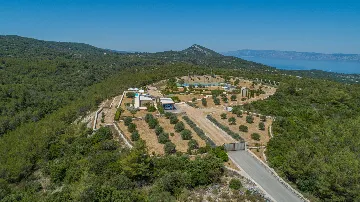 Spacious Island Villa with Pool in Hvar