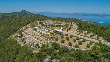 Spacious Island Villa with Pool in Hvar