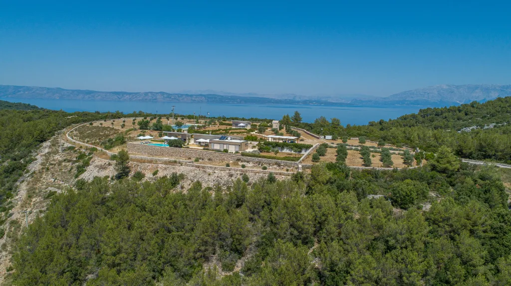Spacious Island Villa with Pool in Hvar