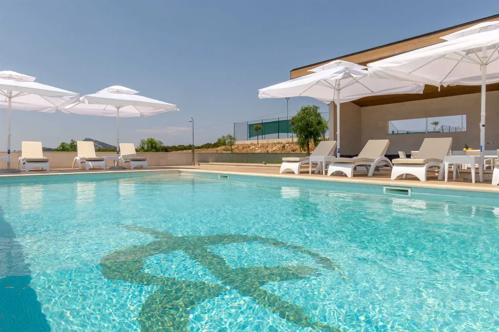 Spacious Island Villa with Pool in Hvar