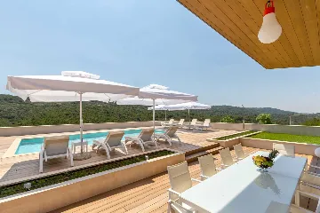 Spacious Island Villa with Pool in Hvar