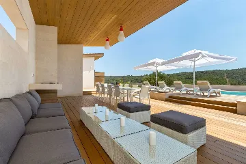 Spacious Island Villa with Pool in Hvar