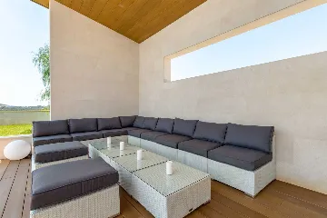 Spacious Island Villa with Pool in Hvar