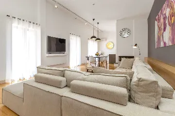 Spacious Island Villa with Pool in Hvar