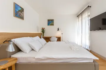 Spacious Island Villa with Pool in Hvar