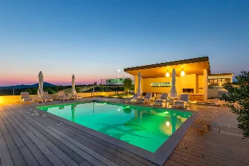 Spacious Island Villa with Pool in Hvar