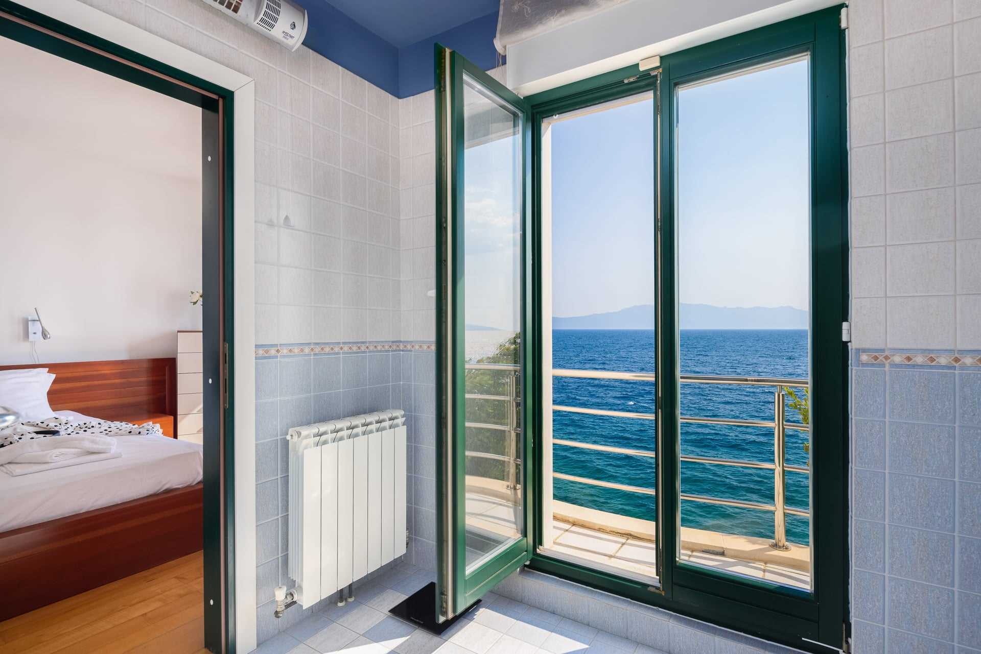 Beachfront Villa Shades of Summer