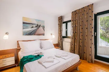 Seaside Villa Retreat Podaca