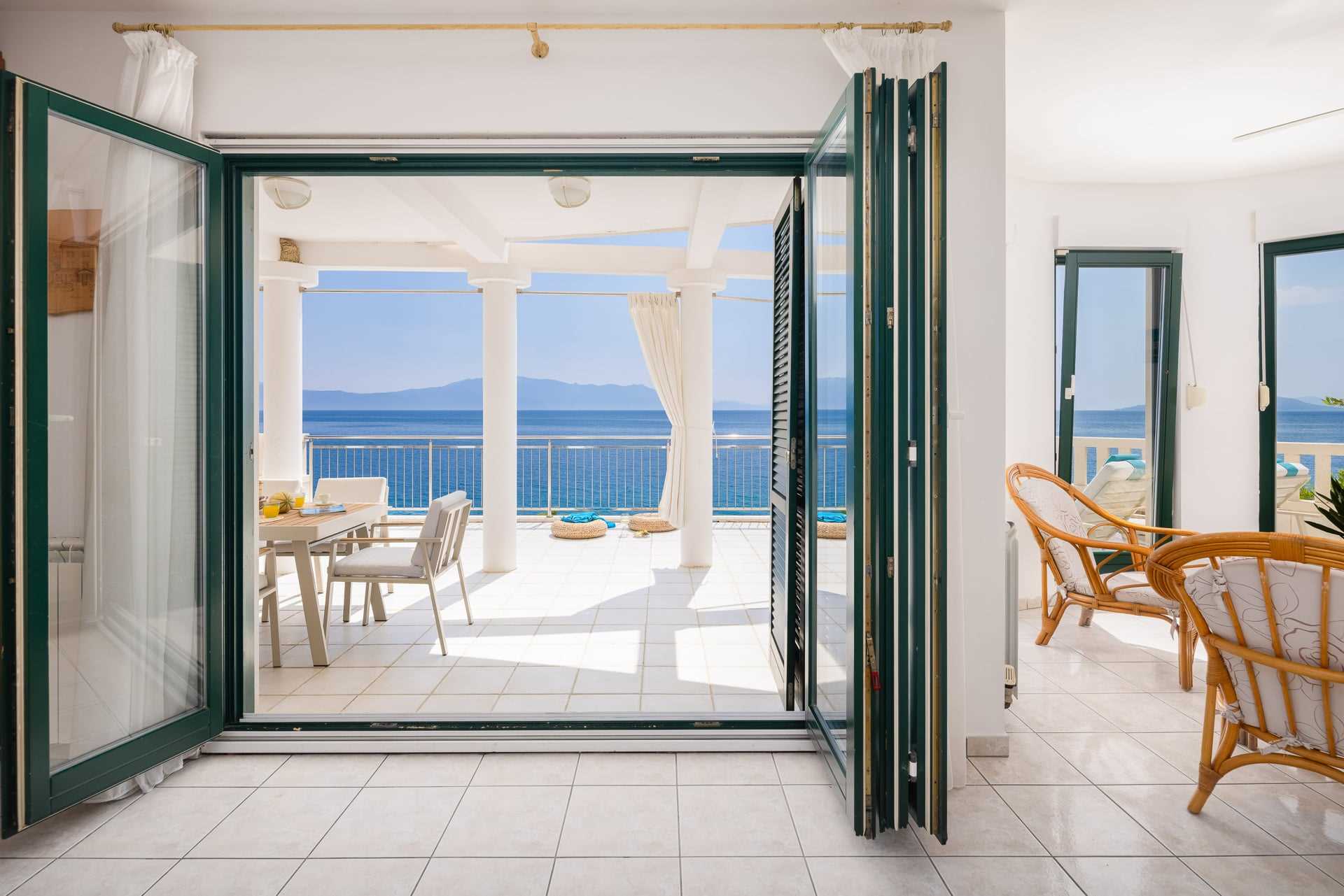 Beachfront Villa Shades of Summer