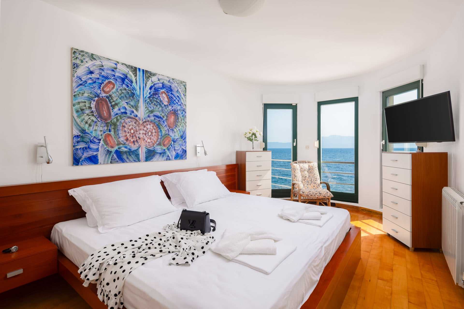 Beachfront Villa Shades of Summer