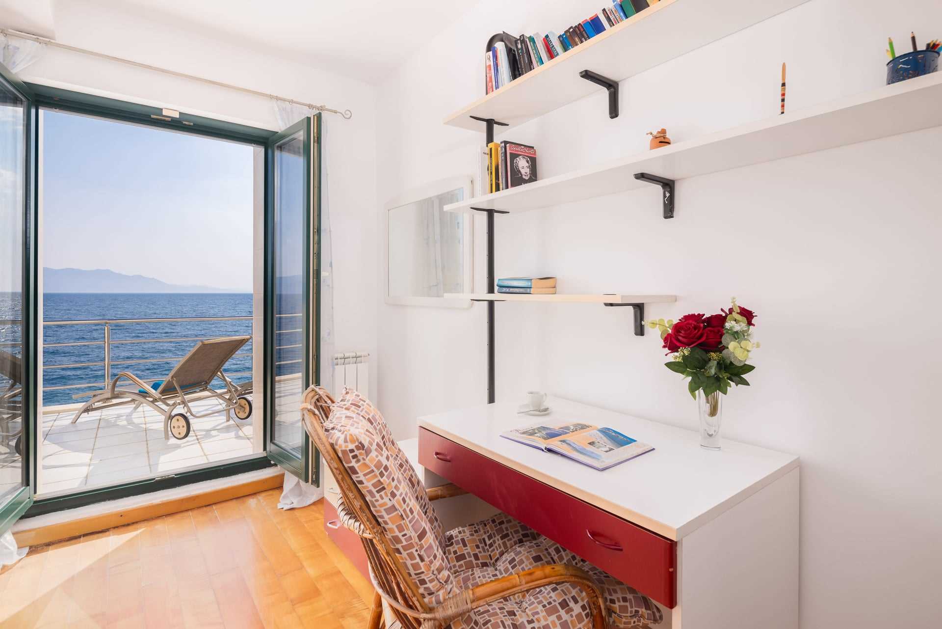 Beachfront Villa Shades of Summer