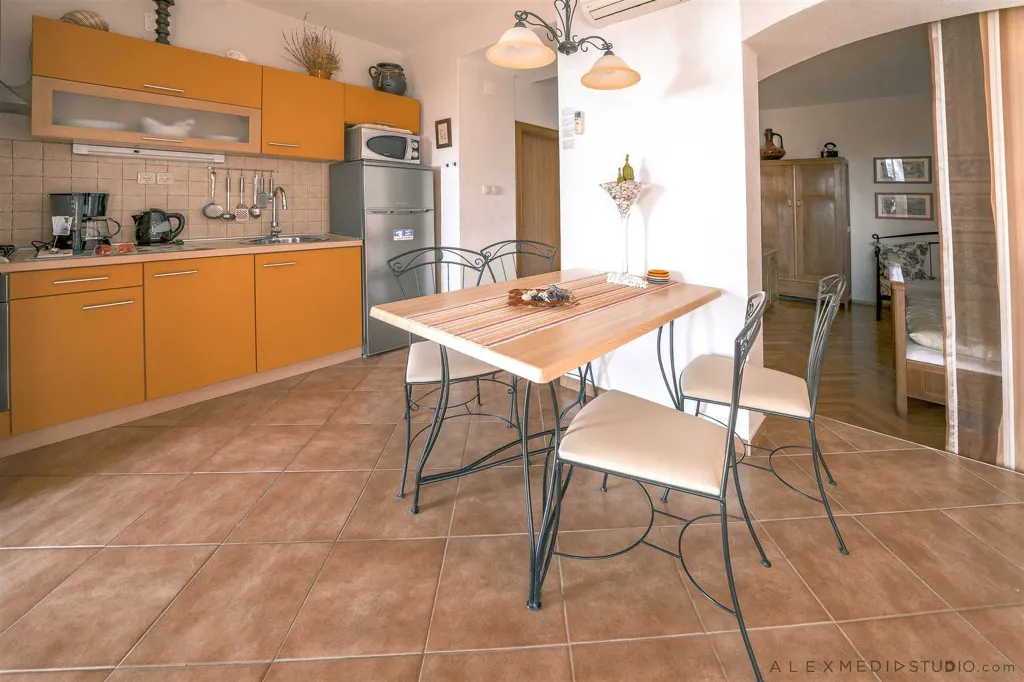 Spacious Stone Villa with Pool in Sveta Nedjelja