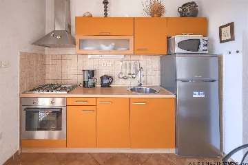 Spacious Stone Villa with Pool in Sveta Nedjelja