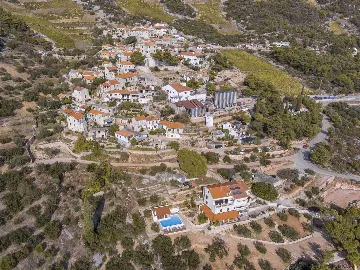 Spacious Stone Villa with Pool in Sveta Nedjelja