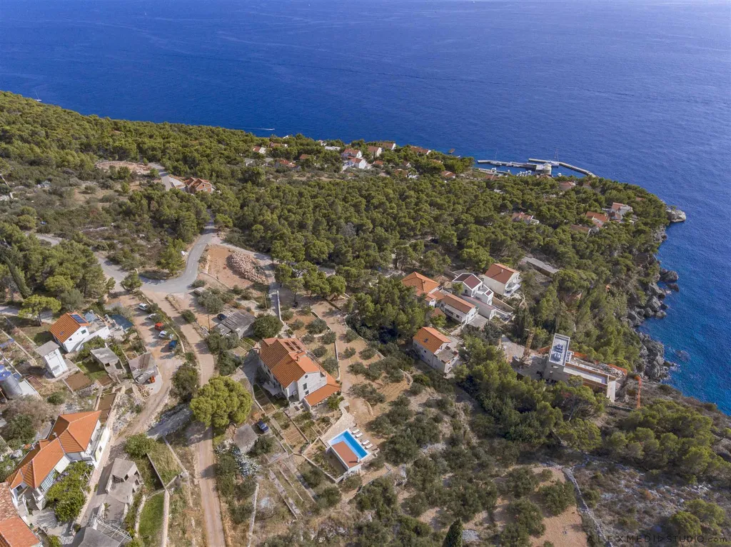 Spacious Stone Villa with Pool in Sveta Nedjelja