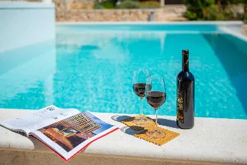 Spacious Stone Villa with Pool in Sveta Nedjelja