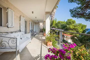 Seaside Retreat Villa with Private Pool in Hvar