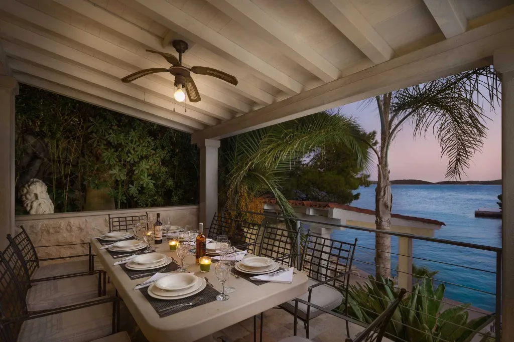 Seaside Retreat Villa with Private Pool in Hvar