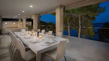 Seaside Retreat Villa with Private Pool in Hvar