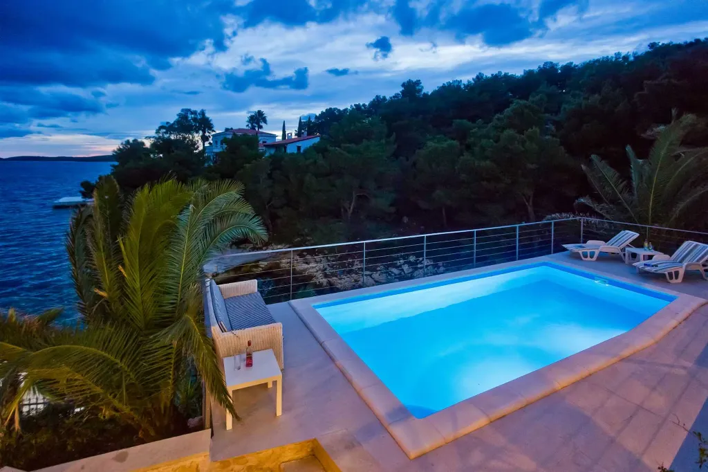 Seaside Retreat Villa with Private Pool in Hvar