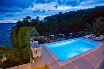 Seaside Retreat Villa with Private Pool in Hvar