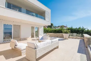 Elegant 7-Bedroom Villa with Sea Views in Primošten