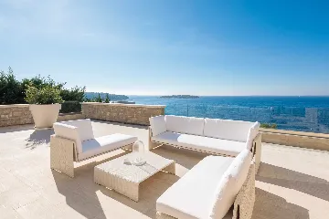 Elegant 7-Bedroom Villa with Sea Views in Primošten