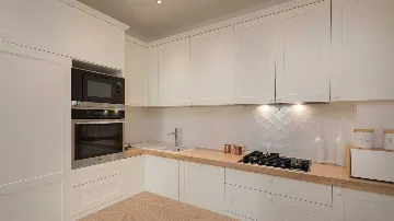 Elegant 7-Bedroom Villa with Sea Views in Primošten