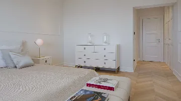 Elegant 7-Bedroom Villa with Sea Views in Primošten