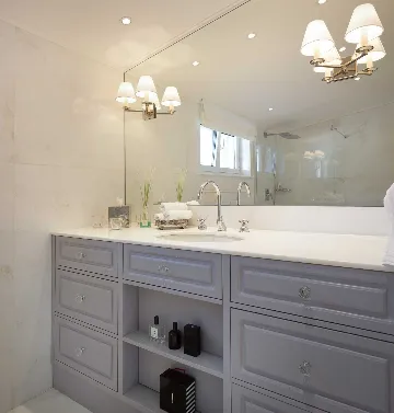 Elegant 7-Bedroom Villa with Sea Views in Primošten