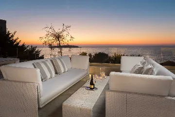 Elegant 7-Bedroom Villa with Sea Views in Primošten