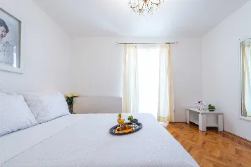 Spacious Villa Retreat With Heated Pool, Dubrovnik