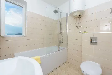 Spacious Villa Retreat With Heated Pool, Dubrovnik